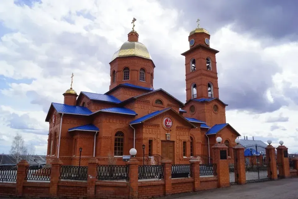 Храм Архангела Михаила, Рощинский: вид снаружи